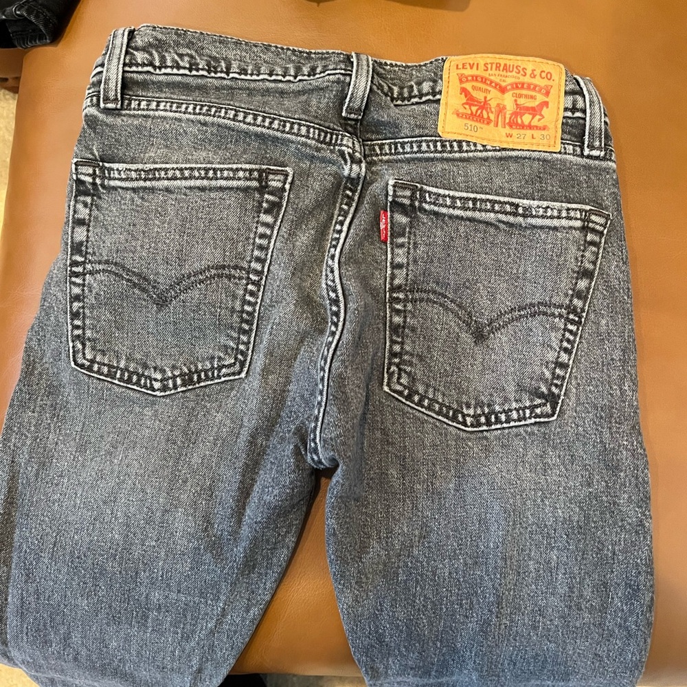 Levi's Men's Light Grey Skinny Jeans